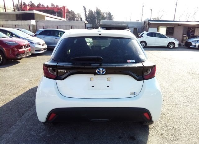 Toyota Yaris HYBRID X