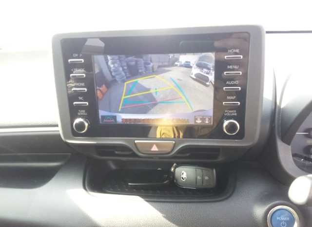 Toyota Yaris HYBRID X