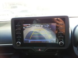 Toyota Yaris HYBRID X