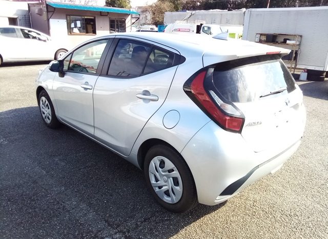 
								Toyota Aqua X full									