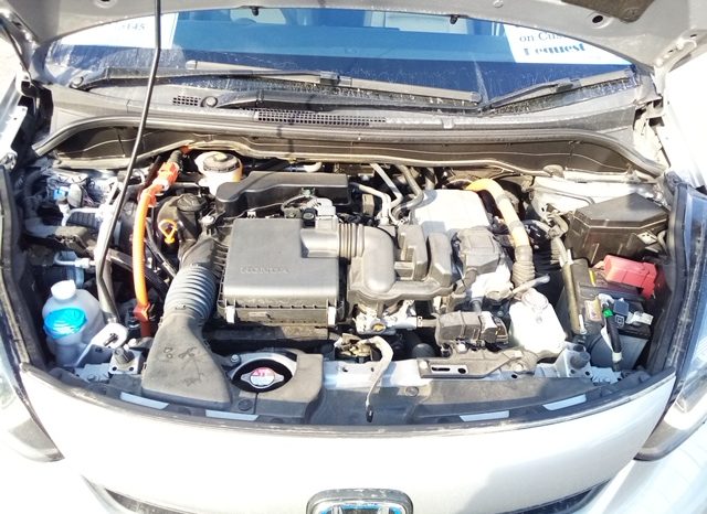 
								Honda Fit e:HEV BASIC full									