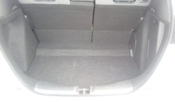 
									Honda Fit e:HEV BASIC full								