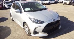 Toyota Yaris HYBRID X