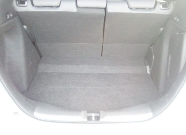 
								Honda Fit E:HEV full									