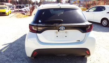 
									Toyota Yaris X full								