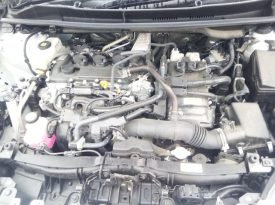 Toyota Yaris HYBRID X