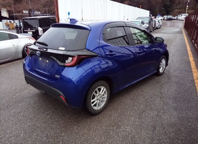 Toyota Yaris HYBRID X