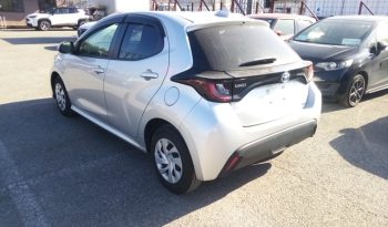 
									Toyota Yaris HYBRID X full								