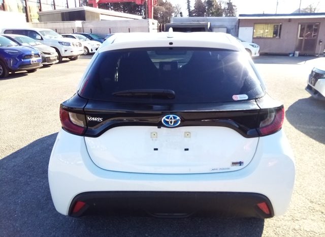 Toyota Yaris HYBRID X