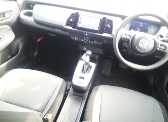 
								Honda Fit e:HEV BASIC full									