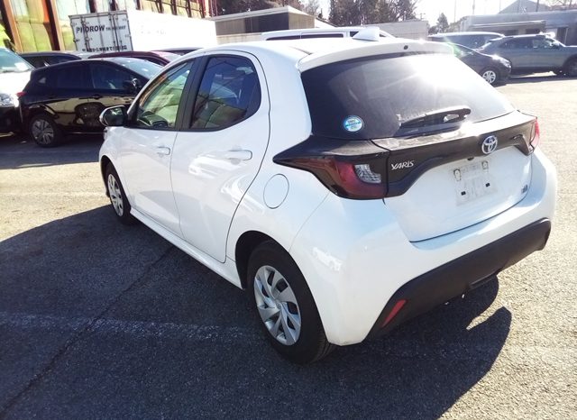 Toyota Yaris HYBRID X