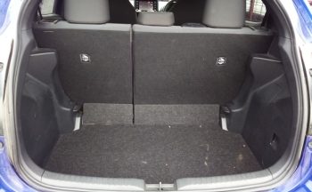 Toyota Yaris HYBRID X