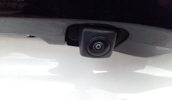 
									Toyota Yaris HYBRID X full								