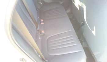 
									Toyota Yaris HYBRID X full								