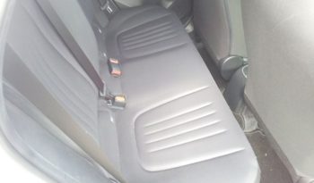 
									Toyota Yaris HYBRID X full								