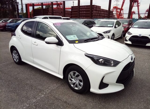 Toyota Yaris HYBRID X