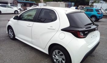 
									Toyota Yaris HYBRID X full								