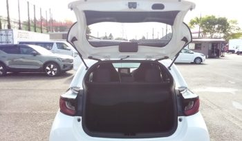 
									Toyota Yaris HYBRID X full								