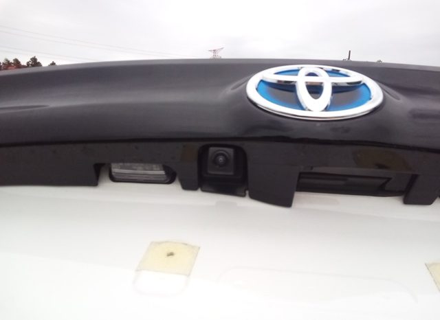 
								Toyota Yaris HYBRID X full									