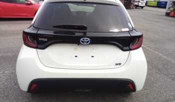 
									Toyota Yaris HYBRID X full								