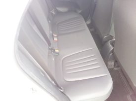 Toyota Yaris HYBRID X