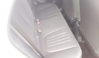 
									Toyota Yaris HYBRID X full								