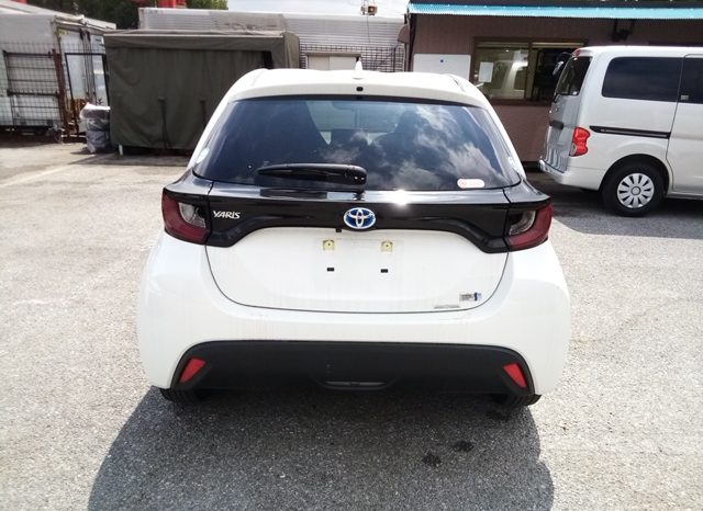 Toyota Yaris HYBRID X