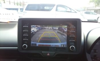 Toyota Yaris HYBRID X