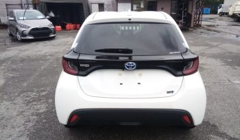 
									Toyota Yaris HYBRID X full								