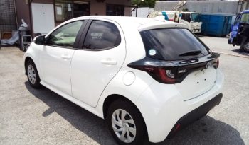 
									Toyota Yaris HYBRID X full								