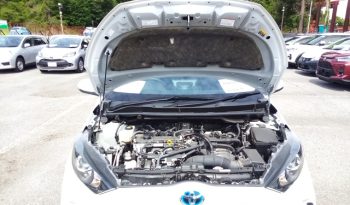 
									Toyota Yaris HYBRID X full								