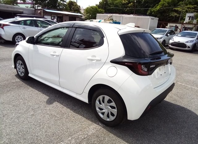 
								Toyota Yaris HYBRID X full									