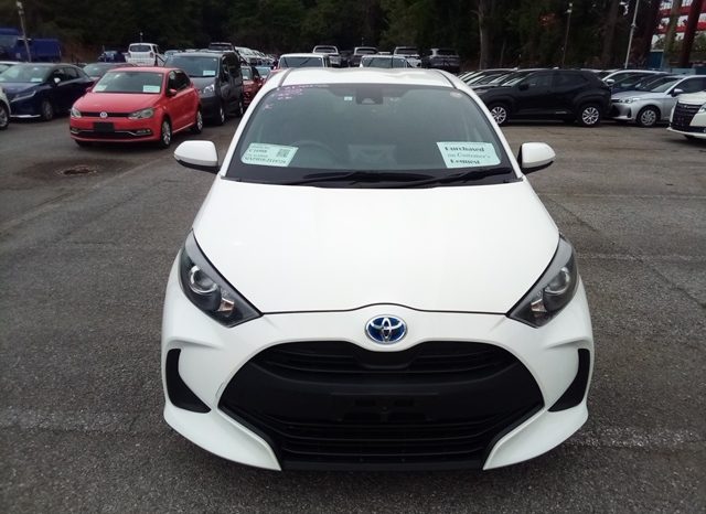 
								Toyota Yaris HYBRID X full									