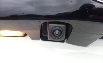 Toyota Yaris HYBRID X