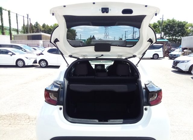 Toyota Yaris HYBRID X