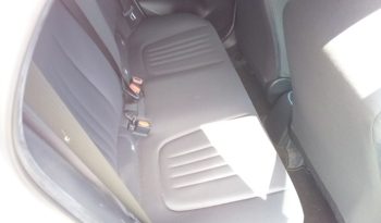 
									Toyota Yaris HYBRID X full								
