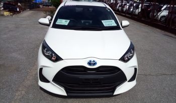 
									Toyota Yaris HYBRID X full								