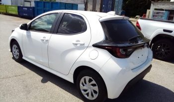 
									Toyota Yaris HYBRID X full								
