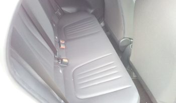 
									Toyota Yaris HYBRID X full								