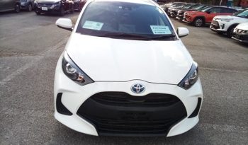 
									Toyota Yaris HYBRID X full								