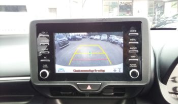 
									Toyota Yaris HYBRID X full								