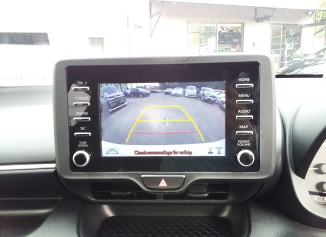 
								Toyota Yaris HYBRID X full									