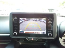 Toyota Yaris HYBRID X