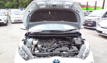
									Toyota Yaris HYBRID X full								
