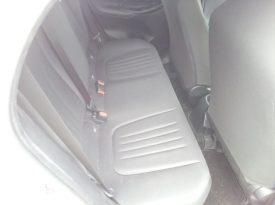 Toyota Yaris HYBRID X