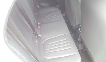 
									Toyota Yaris HYBRID X full								