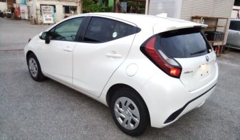 
									Toyota Aqua X full								