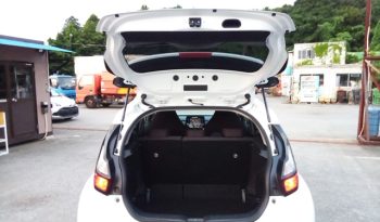 
									Toyota Aqua X full								