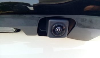 
									Toyota Yaris HYBRID X full								
