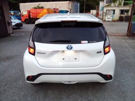 Toyota Aqua X